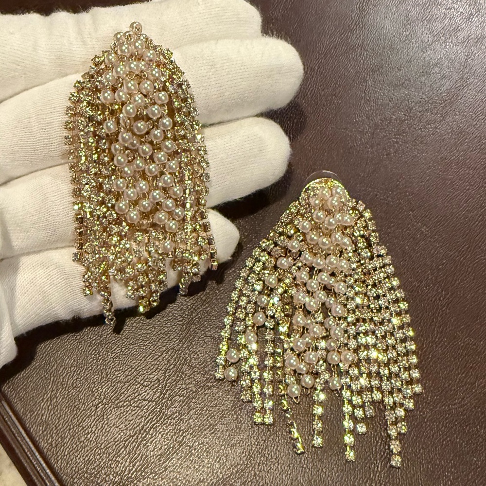 Women earrings